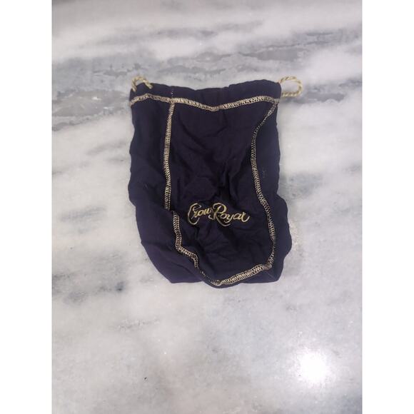 Crown Royal Medium‎ Purple NBA Bag Limited Edition, Official NBA Logo Basketball - Picture 2 of 3